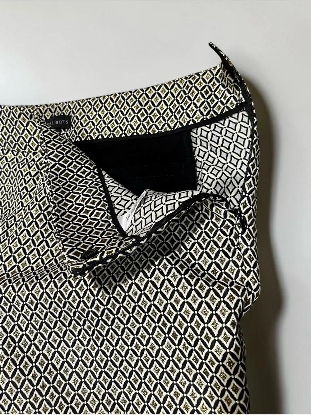 Talbots Pants 14 NWT Metallic Diamond Jacquard Crop Ankle Office